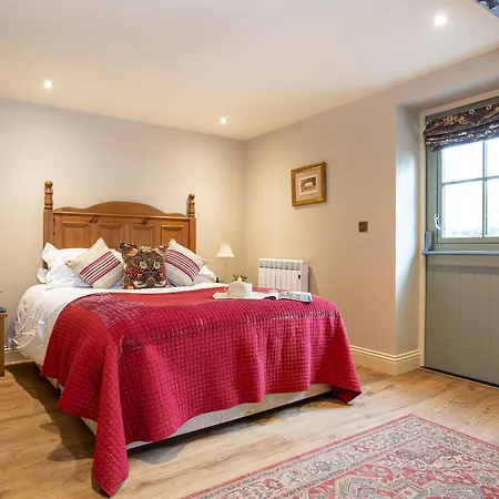 The Old Piggery بيت للعطل *